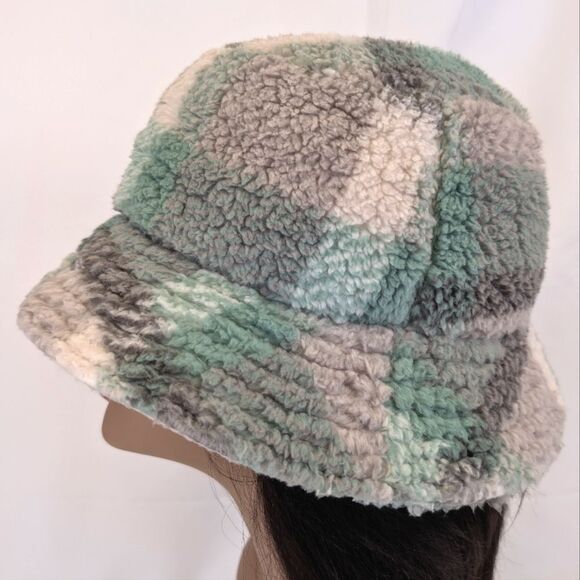 Cozy Koolaburra Sherpa Bucket Hat in Tinted Sage Plaid - Picture 3 of 11